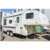 Image 2 : 1991 TERRY RESORTS FLEETWOOD COMES W/ BRAND NEW AWNING