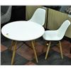 Image 1 : SHOWHOME KIDS TABLE WITH 2 MATCHING CHAIRS