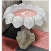 Image 1 : CONCRETE BIRD BATH