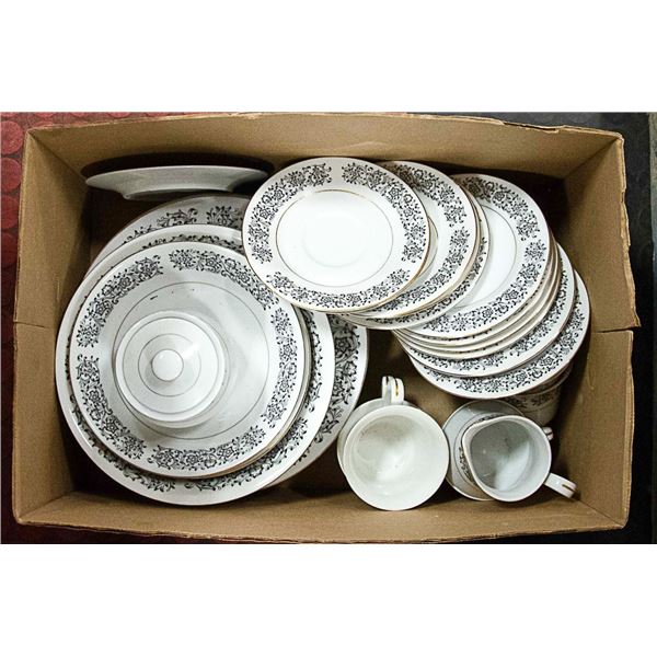 TOWN HOUSE CHINA SET
