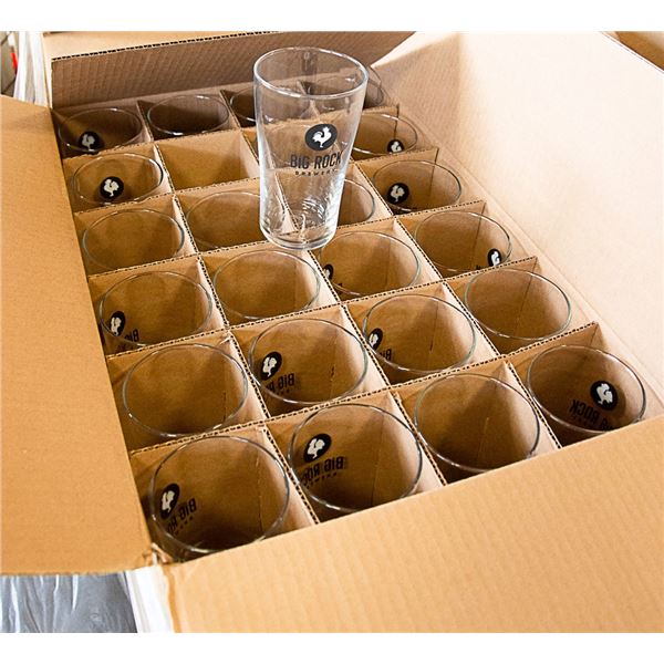 CASE WITH 24 20OZ BIG ROCK BEER GLASSES