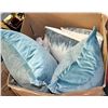 Image 1 : LARGE MOVING BOX OF SHOW HOME DECOR & BEDDING