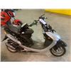Image 1 : LIFAN LF50QT-2A GAS POWERED SCOOTER, NO REGISTRATION, WORKING CONDITION UNKNOWN