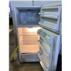 Image 2 : INGLIS TOP BOTTOM FRIDGE MISSING FREEZER SHELVES MODEL#18TXCWFX001