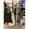 Image 1 : SIGN STAND, COMMERCIAL CARPET AND 2 RUGS