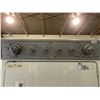 Image 2 : MAYTAG STACKING WASHER DRYER