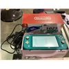 Image 1 : NINTENDO SWITCH LITE WITH CHARGER TURNS ON