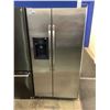 Image 1 : G.E. STAINLESS STEEL FRIDGE WITH WATER/ICE DISPENSER MODEL GSS25QSWA-SS