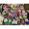 Image 2 : APPROX 50 VINTAGE NEW SEALED MCDONALD'S BARBIES