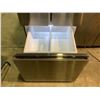 Image 3 : HISENSE FRENCH DOOR STAINLESS STEEL FRIDGE MODEL RF210N6ASE