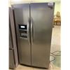 Image 1 : FRIGIDAIRE GALLERY STAINLESS STEEL SIDE BY SIDE FRIDGE MODEL FGHC2345LF5