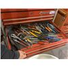 Image 9 : SNAP ON 2 PIECE ROLLING TOOLBOX WITH CONTENTS KEY FOR TOP LOCK, BOTTOM LOCK