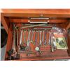 Image 7 : 2 PIECE RED ROLLING TOOLBOX WITH CONTENTS 27" X 19" X 48.75"