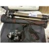 Image 1 : CANON POWERSHOT SX20 IS CAMERA AND TRIPOD