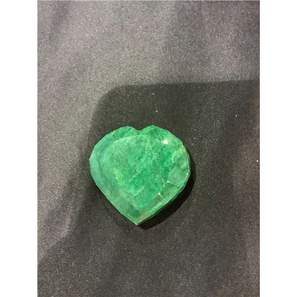 ROUGH MINERAL POLISHED EMERALD 288.90CT - 57.78G, 68 X 51 X 32MM, HEART CUT, BRAZIL, COLOUR