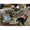 Image 1 : 3 COLLECTABLE CARS (2 CAR COUTURE 1 SPEED FREAKS)
