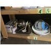 Image 2 : ASSORTED KITCHEN ITEMS; POTS, UTENSILS, KNIVES AND MORE