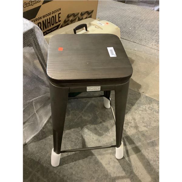 Buschman Stool (24in H)