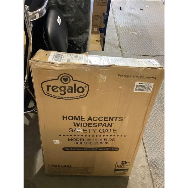 Regalo Home Accents Safety Gate (56in-74.5in x 28in)
