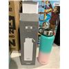 Image 1 : Bottle Bottle 40oz Insulated Water Bottle