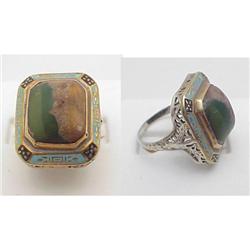 Lady's agate ring 14 kt yellow gold