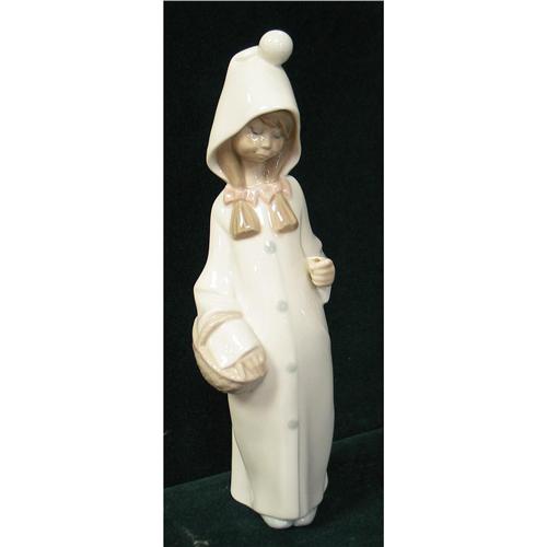 Lladro Girl with Basket