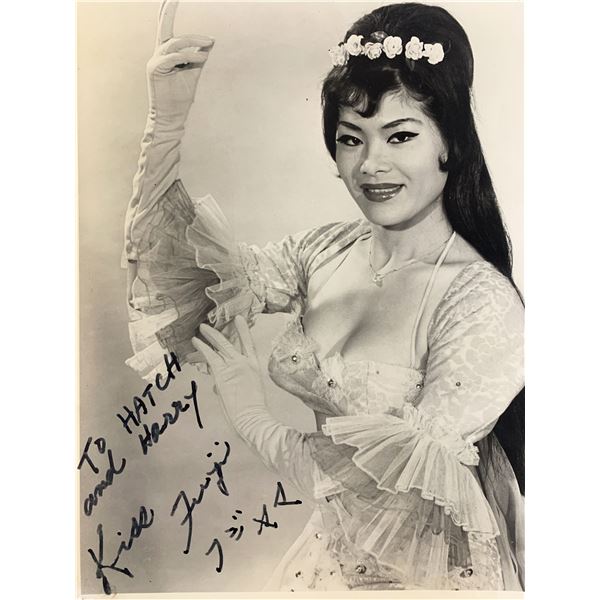Mai Tai Sing signed photo