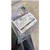 Image 3 : NEW CELLULAR DARK BLUE BLIND 100 X 45 3/4 INCH - MAXXMAR