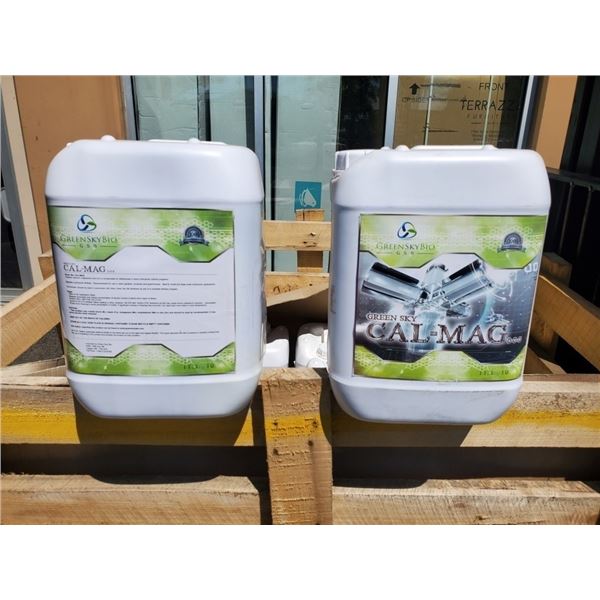 2 NEW JUGS OF GREEN SKY CAL-MAG PLANT GROWTH STIMULATOR 10 LITERS EACH