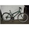 Image 1 : GREEN PATHFINDER BIKE