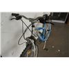 Image 2 : BLUE WHITE INFINITY BIKE