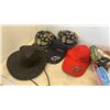 Image 2 : TRAY OF DRAW POKER TRAVEL GAME, SOLAR FLOWER, DUMMY CAM AND 6 NEW HATS