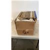 Image 1 : BOX OF VARIOUS RECORDS 78S AND 33S