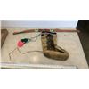 Image 1 : 1ST NATIONS FUR BOOT AND LEATHER BELT