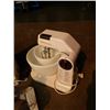 Image 2 : LOT OF VINTAGE KITCHEN APPLIANCES - SUNBEAM MIXMASTER WITH BOWLS, COFFE GRINDER, BRAUN MEAT GRINDER,