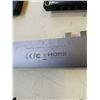 Image 8 : 3 HARMONICAS, MICROPHONE, VOICE RECORDER AND MEDIA HUB