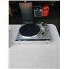 Image 2 : TECHNICS QUARTZ DIRECT DRIVE AUTOMATIC TURNTABLE SYSTEM SL-Q2