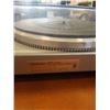Image 8 : TECHNICS QUARTZ DIRECT DRIVE AUTOMATIC TURNTABLE SYSTEM SL-Q2