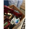 Image 2 : BOX OF GOLF COLLECTABLES AND GOLF FIGURES