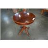 Image 1 : ROUND WOOD PARLOUR TABLE