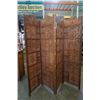 Image 1 : HIGHLY CARVED EASTERN 4 PANEL ROOM DIVIDER