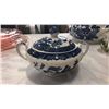 Image 8 : DEPRESSION GLASS PLATES, ENGLISH POT AND SUGAR BOWL AND GLASS COLLECTABLES