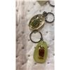 Image 2 : TRAY OF 12 ENCASED BUG KEYCHAINS