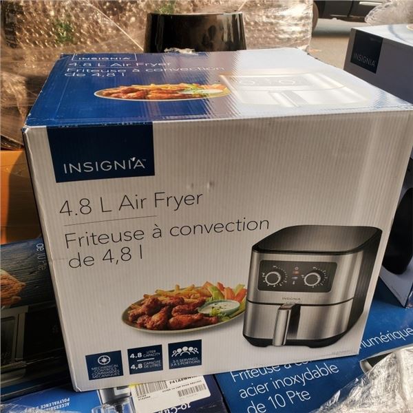 AS NEW INSIGNIA 4.8L AIR FRYER