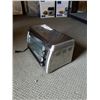 Image 3 : HAMILTON BEACH EASY REACH CONVECTION OVEN WORKING