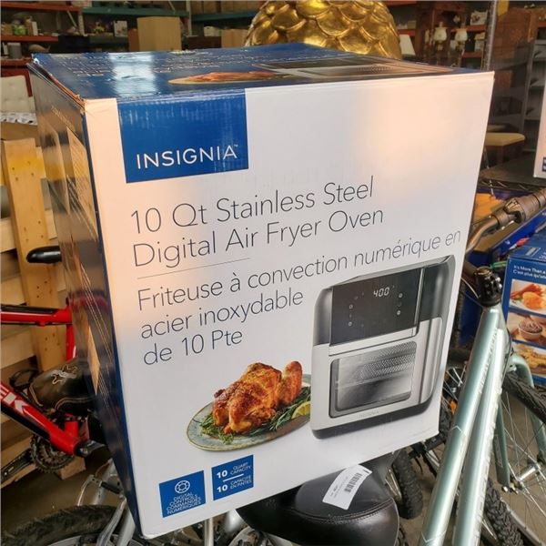 AS NEW INSIGNIA 10 QT STAINLESS STEEL DIGITAL FRYER OVEN