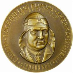 Germany. Medal Commemorating the Transatlantic Flight of Hermann Kohl. Bronze. 1928.