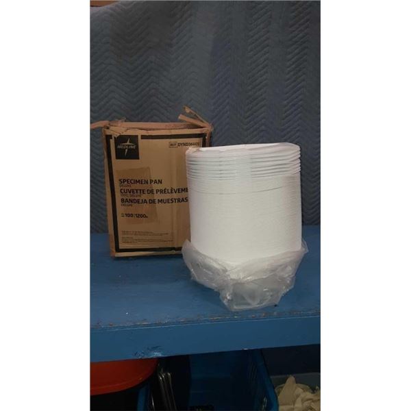 Case of new specimen pans