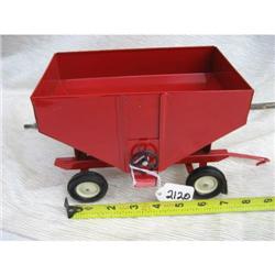 ERTL grain trailer Dyersville, Iowa stock # 1854