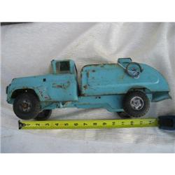 Buddy L tow truck needs restoration